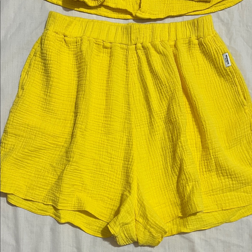 Sunny Yellow Women's Casual Set - Picture 4 of 15